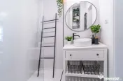 VÂNDUT! Apartament amenajat complet.