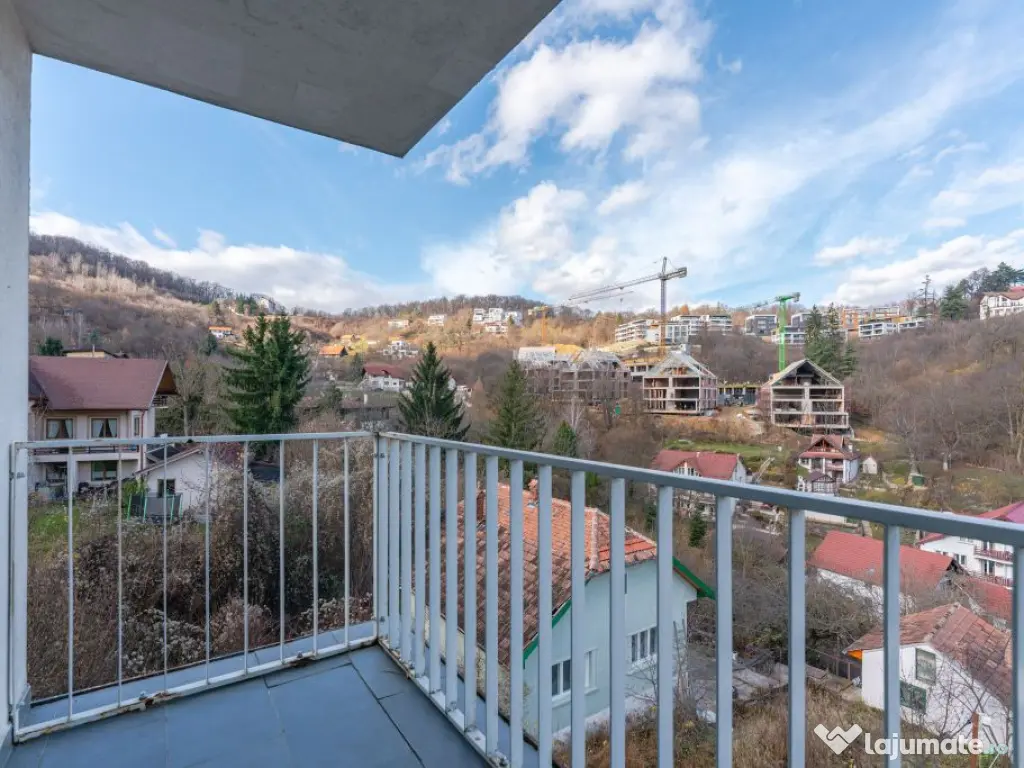 Apartament 2 Camere de Închiriat – Zona Șchei, Parcar...