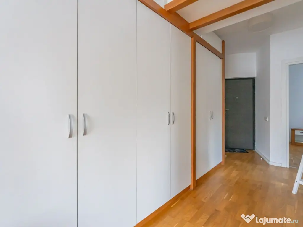 Apartament 2 Camere de Închiriat – Zona Șchei, Parcar...