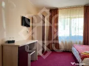 Pensiune cu 7 camere de vanzare in Baile 1 Mai 
