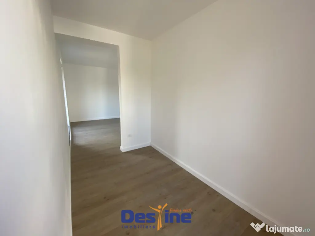 Vilă tip duplex, 4 camere, 102 mp + curte individuală, Bar