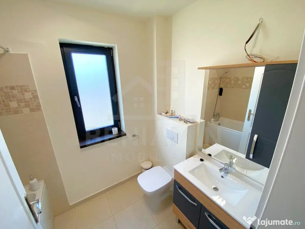 Apartament modern 3 camere-Zona Ciuperca-Loc de parcare-D...