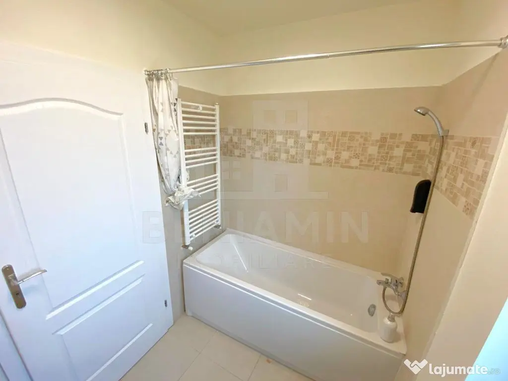 Apartament modern 3 camere-Zona Ciuperca-Loc de parcare-D...