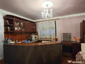 Casa/Pensiune,doua imobile „intr-unul singur” de vanzare, Valea Bratcu 