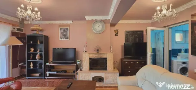 Casa/Pensiune,doua imobile „intr-unul singur” de vanzare, Valea Bratcu