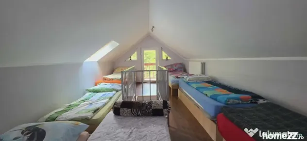 Casa/Pensiune,doua imobile „intr-unul singur” de vanzare, Valea Bratcu