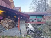 Casa/Pensiune,doua imobile „intr-unul singur” de vanzare, Valea Bratcu 