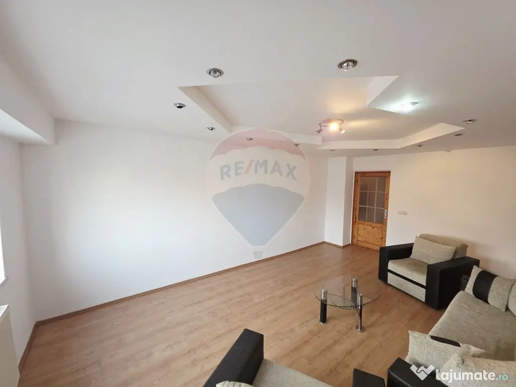 Apartament cu 2 camere de vânzare în zona 1 Mai