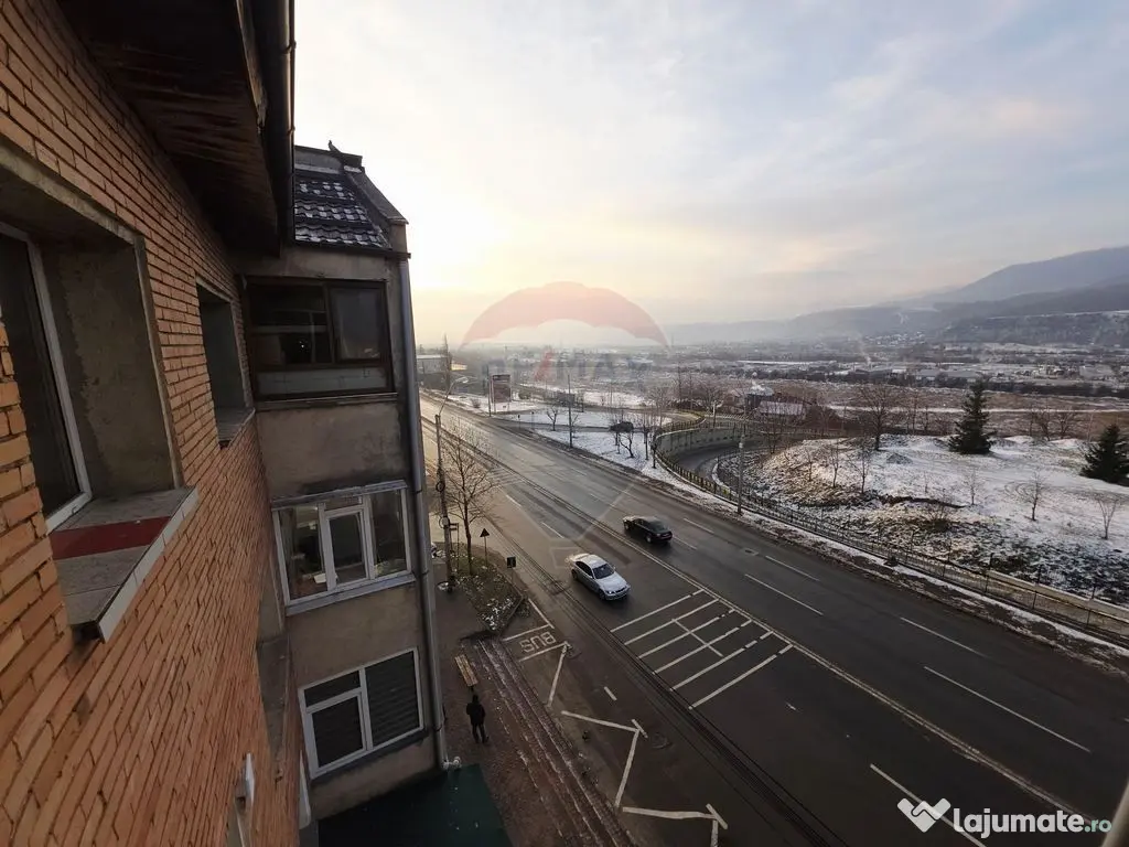 Apartament cu 2 camere de vânzare în zona 1 Mai