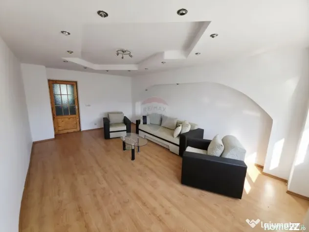 Apartament cu 2 camere de vânzare în zona 1 Mai