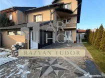 Casa 5 camere , renovata 2020 cu garaj , Ploiesti , central