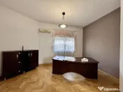 Apartament cu 4 camere nemobilat in P-ta Victoriei langa ... 