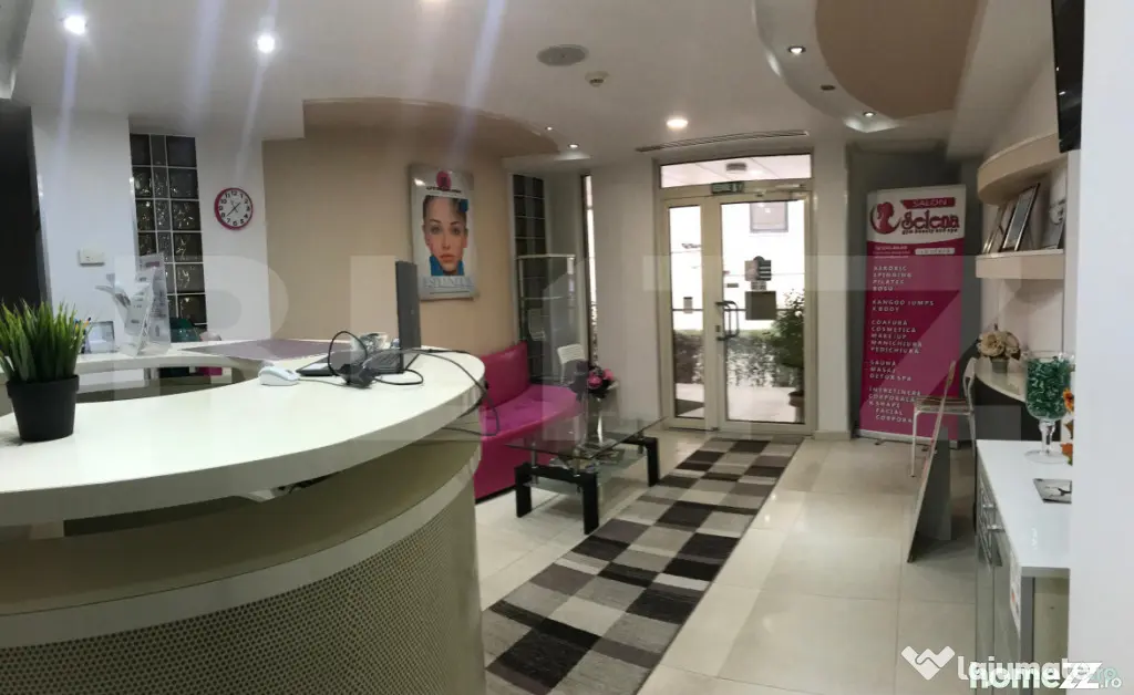 Spatiu comercial / Spa de Vanzare, 290 mp, zona Micro 3 Targ