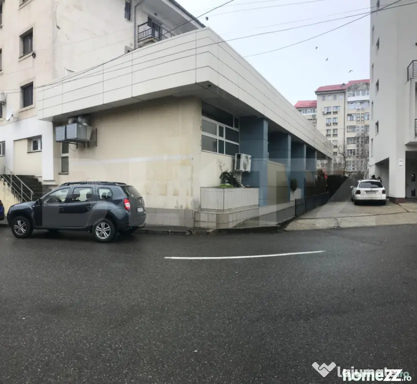 Spatiu comercial / Spa de Vanzare, 290 mp, zona Micro 3 Targ