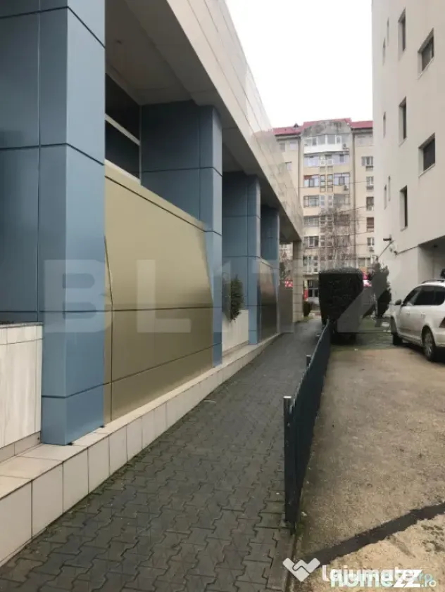 Spatiu comercial / Spa de Vanzare, 290 mp, zona Micro 3 Targ