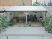 Casă de vânzare cu 4 camere în cartierul Beverly Hills... 