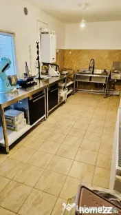 Apartament 3 camere in vila Giulesti zona linistita și curt 