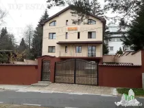 Vila 9 camere cu teren in Predeal