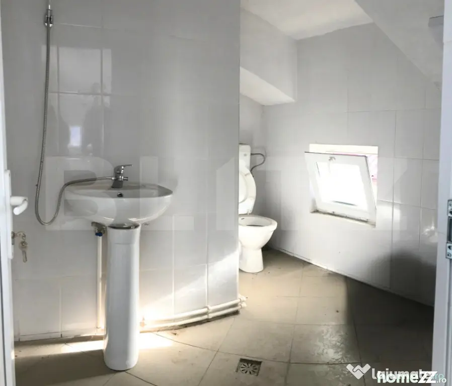 1000 MP Teren cu Casa Modulara si Spațiu Comercial |Sos. Pr - Pucioasa (Dambovita)