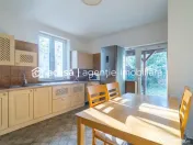 Apartament central la casă, spațios, ideal pentru famil... 