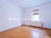 Apartament central la casă, spațios, ideal pentru famil... 