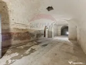 Spațiu comercial tip pivniță – zona Aradul Nou 