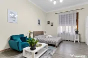 Apartament ultracentral cu 2 camere neamenajat Comision 0 