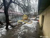 Casa batraneasca cu teren de vanzare in Lilieci Bacau 