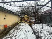 Casa batraneasca cu teren de vanzare in Lilieci Bacau 