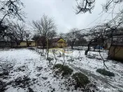 Casa batraneasca cu teren de vanzare in Lilieci Bacau 