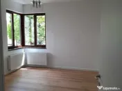 Apartament cu 3 camere,decomandat,Parter.Armeneasca.Birouri! 