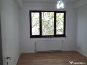 Apartament cu 3 camere,decomandat,Parter.Armeneasca.Birouri! 