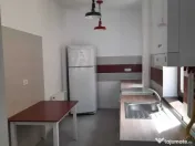 Apartament cu 3 camere,decomandat,Parter.Armeneasca.Birouri! 