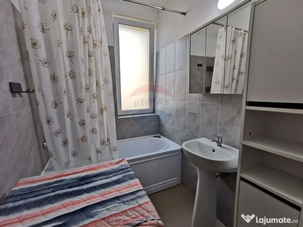 Apartament cu 2 camere de închiriat, zona Rogerius, Spit...