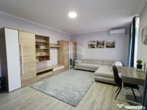 Apartament cu 2 camere de închiriat, zona Rogerius, Spit...