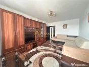 De apartament 3 camere, situat pe strada Turnul Magurele, i 