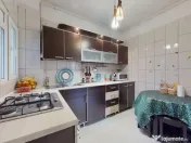 GROZAVESTI - Orhideea / Vila multifunctionala 251 mp / Te... 