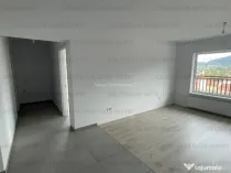 Apartament 2 camere, decomandat - zona Noua