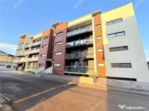 Apartament la cheie 3 camere loc parcare subteran si boxa zo