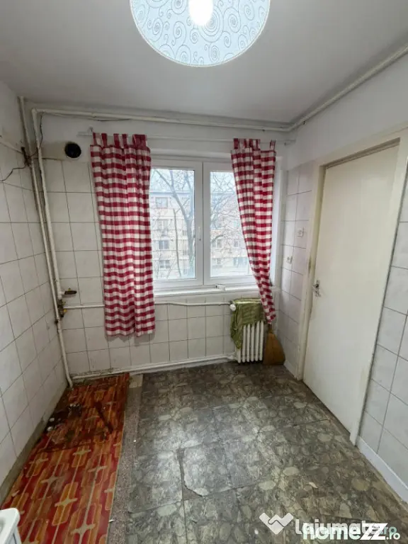 Calea Giulești, 3 camere, etaj 3, suprafață 61mp,semideco