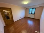 VEST- 3 camere, renovat, centrala termica, 64 mp 