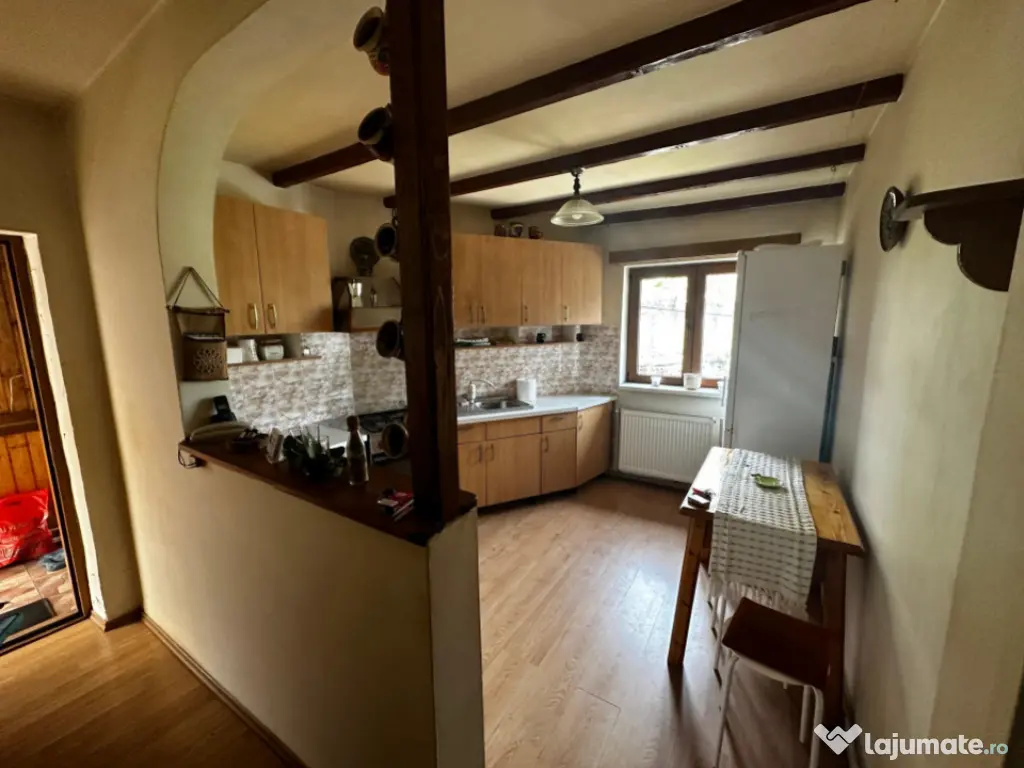 Apartament 3 camere în vilă, 114 mp | Curte | Sinaia