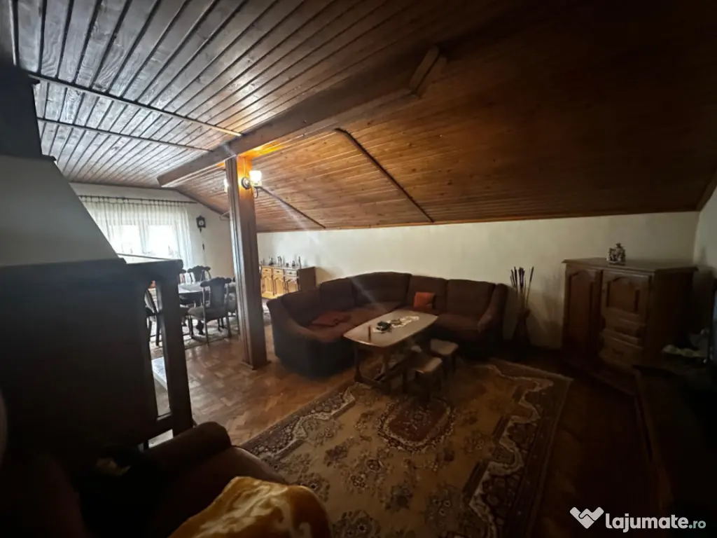 Apartament 3 camere în vilă, 114 mp | Curte | Sinaia