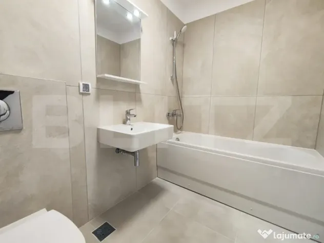 Apartament cu parcare subterana, in Scala Cetate