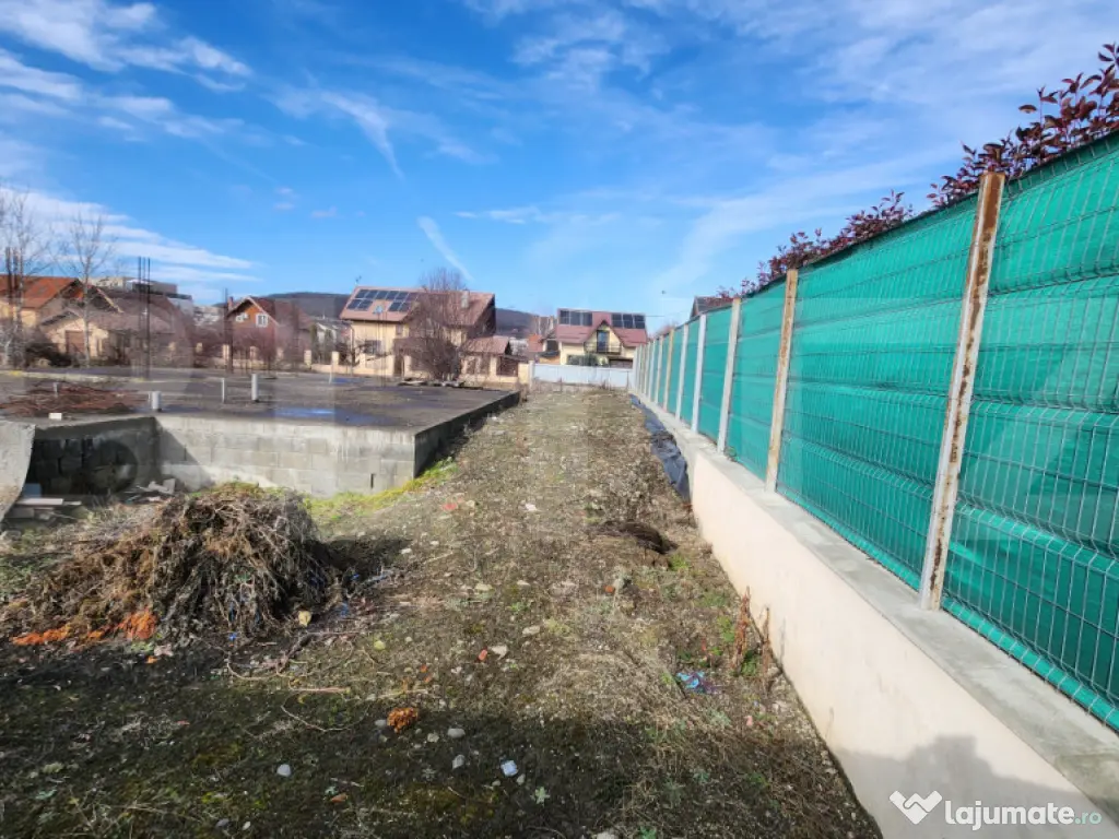 Teren intravilan, 1400 mp, zona Unirii