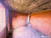 Casă P+M la roșu de vânzare – Tăuții-Măgherăuș 