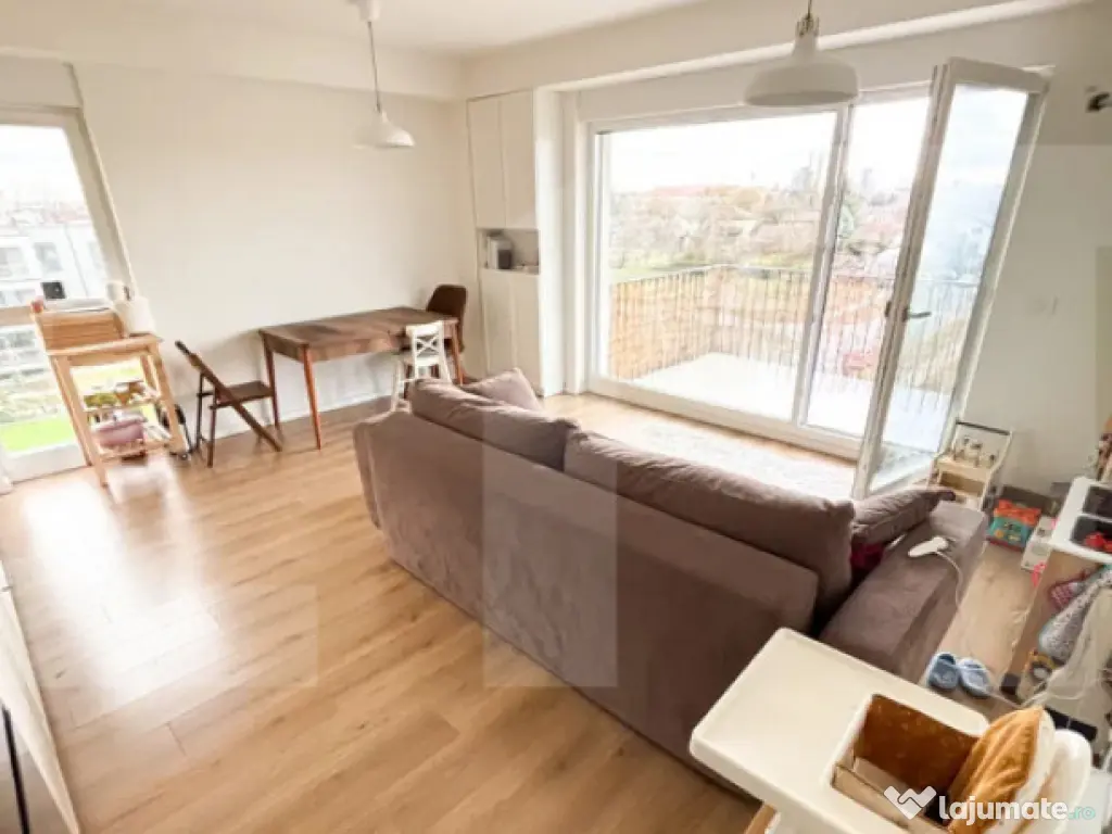 Apartament 3 camere, 65 mp, zona Aradului