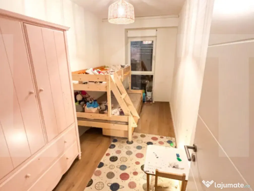 Apartament 3 camere, 65 mp, zona Aradului