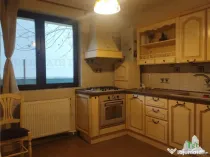 Vila cocheta 4 camere, zona linistita, cartier de case, Pope