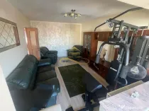 Apartament cu 3 camere decomandate!